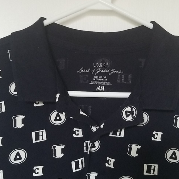 ❗❗3/$20 H&M Letter Patterned Navy Polo - Picture 3 of 3